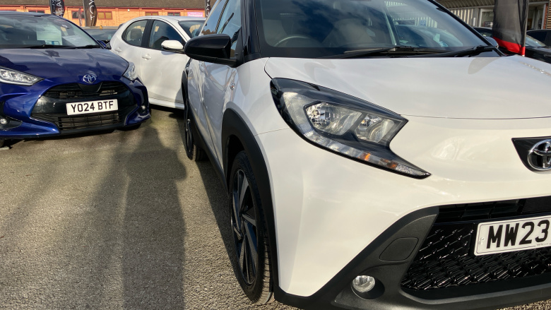 Toyota Aygo X 1.0 VVT-i Edge 5dr Petrol Hatchback